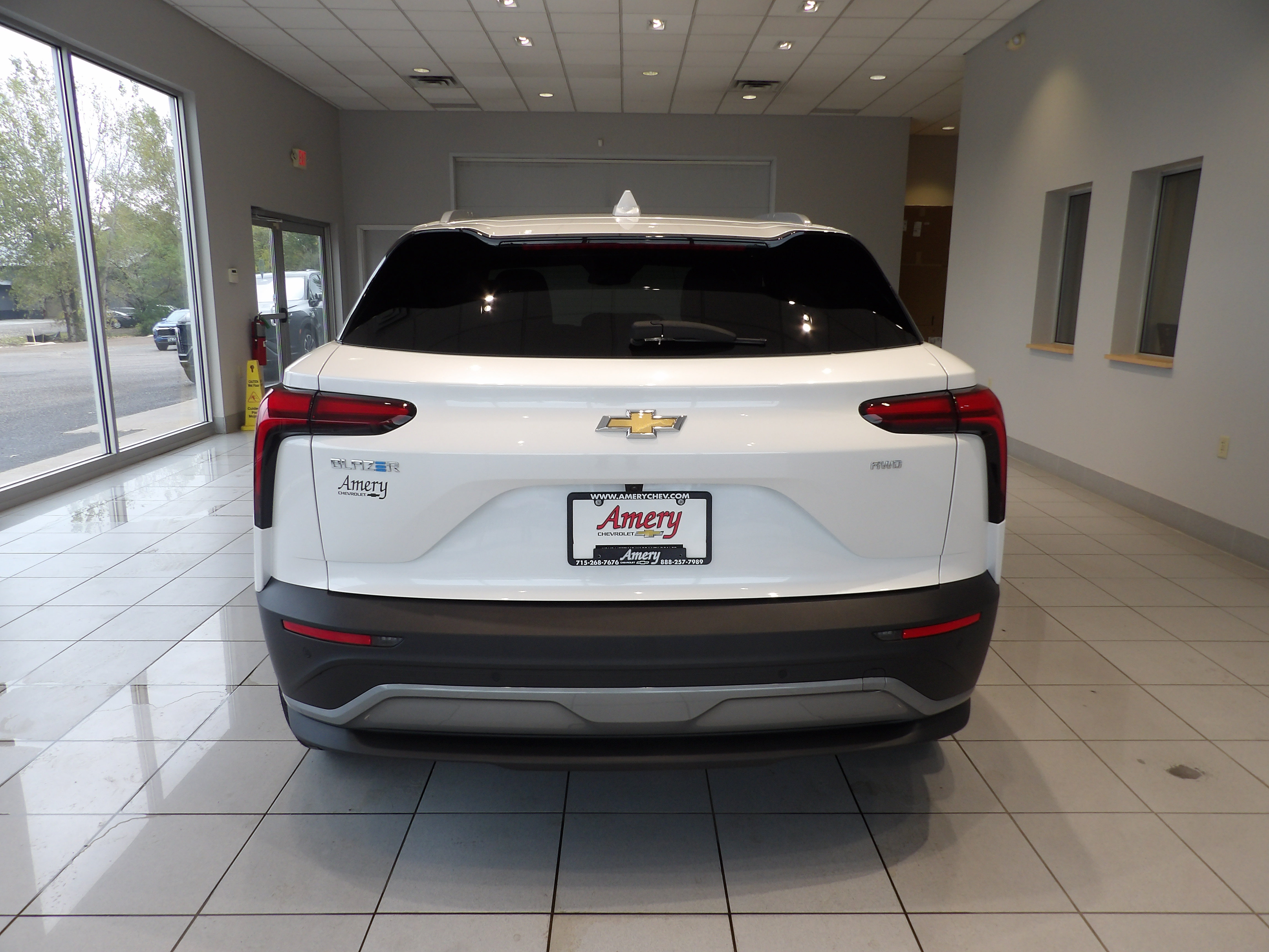 Used 2024 Chevrolet Blazer EV LT AWD/4WD image 5