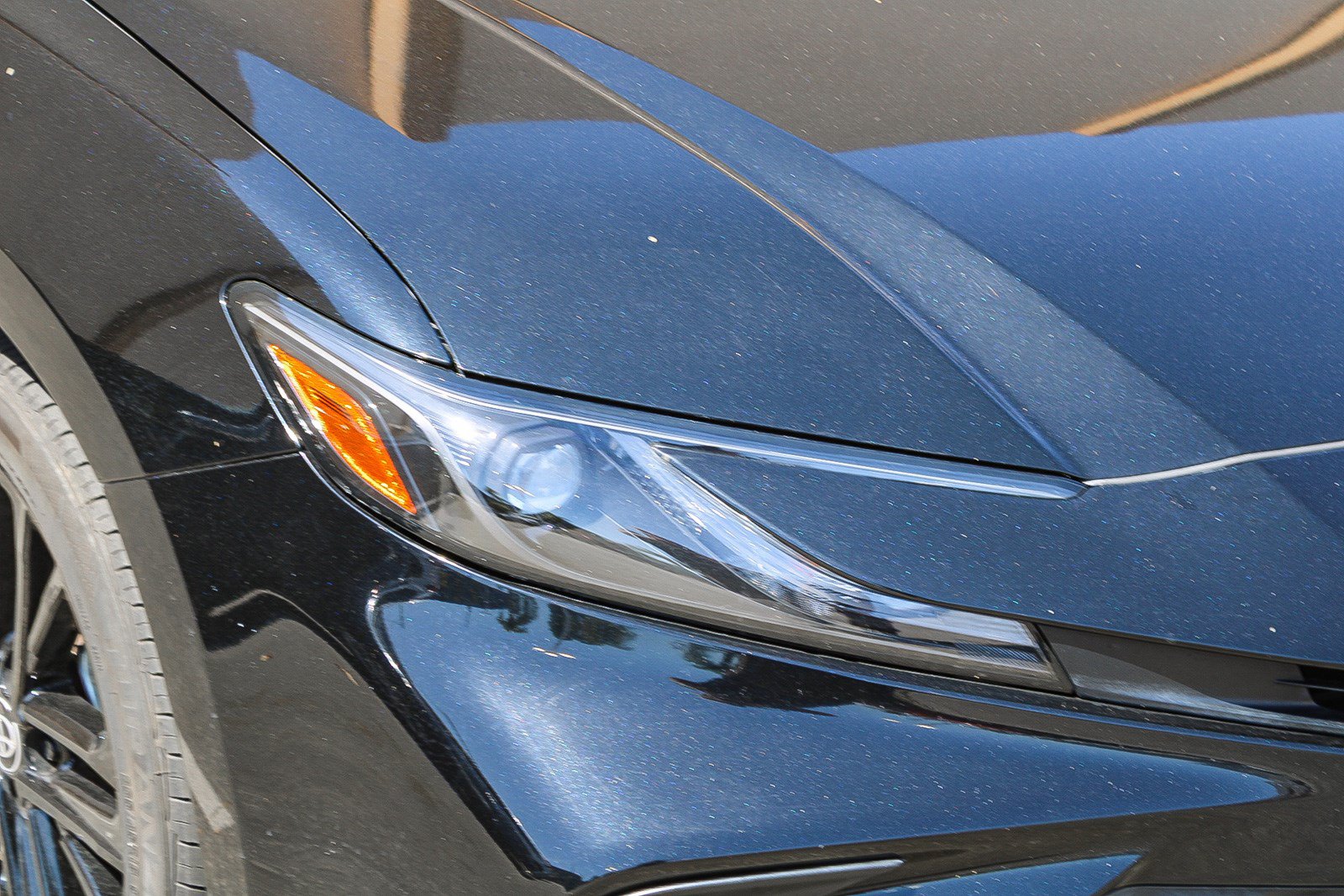 Certified 2025 Toyota Camry SE FWD image 5