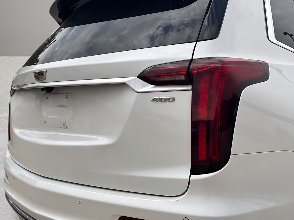 Used 2022 Cadillac XT6 Premium Luxury w/ Technology Package FWD image 29
