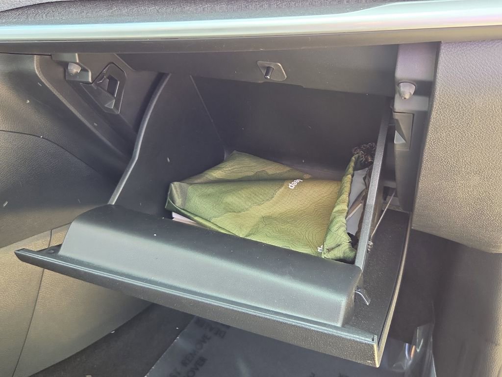 Used 2022 Jeep Compass Latitude image 19