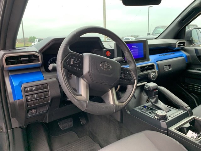 Used 2025 Toyota Tacoma SR5 image 10