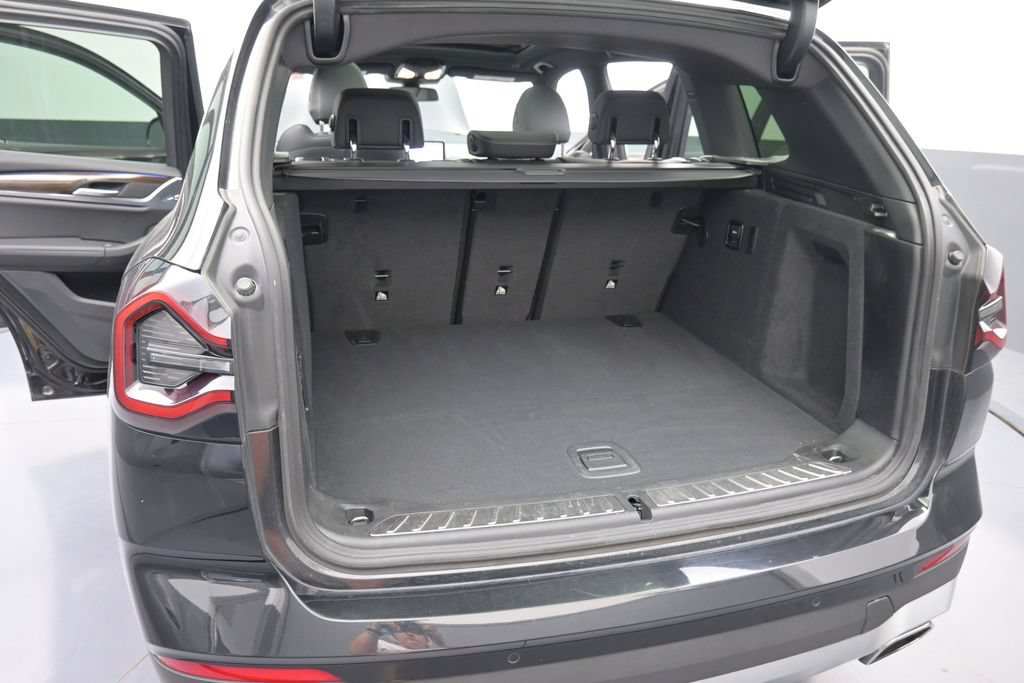 Used 2023 BMW X3 xDrive30i w/ Premium Package AWD/4WD image 16
