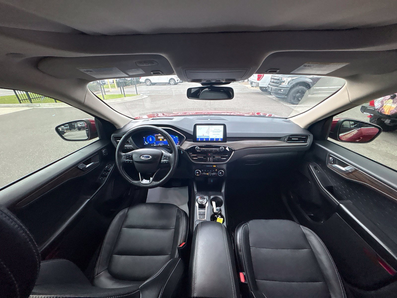 Used 2020 Ford Escape Titanium FWD image 18