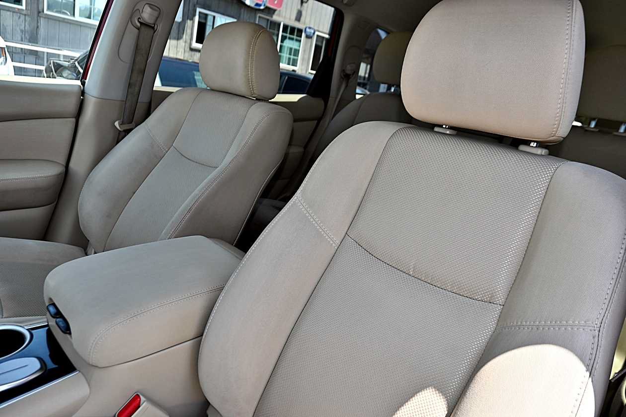 Used 2017 Nissan Pathfinder S FWD image 17