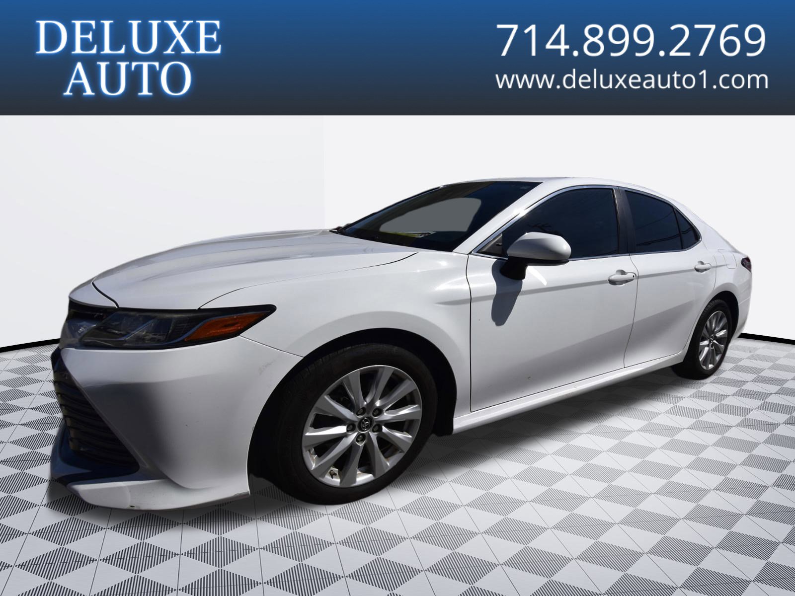 Used 2019 Toyota Camry LE image 1
