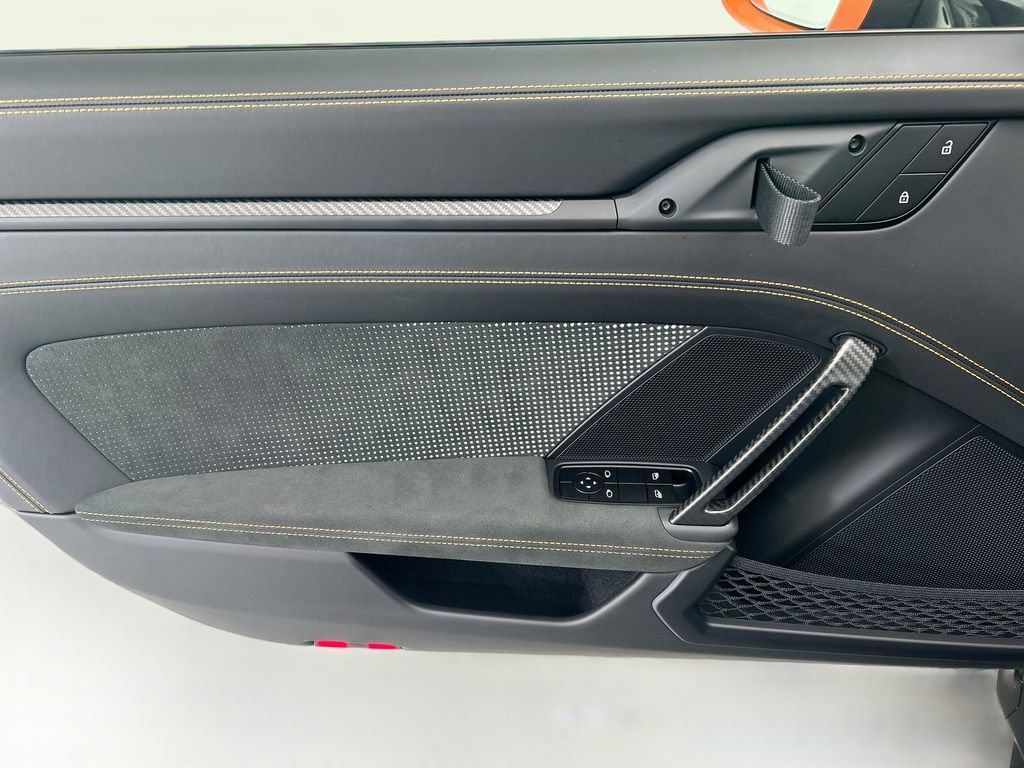 Certified 2024 Porsche 911 GT3 RS RWD image 24