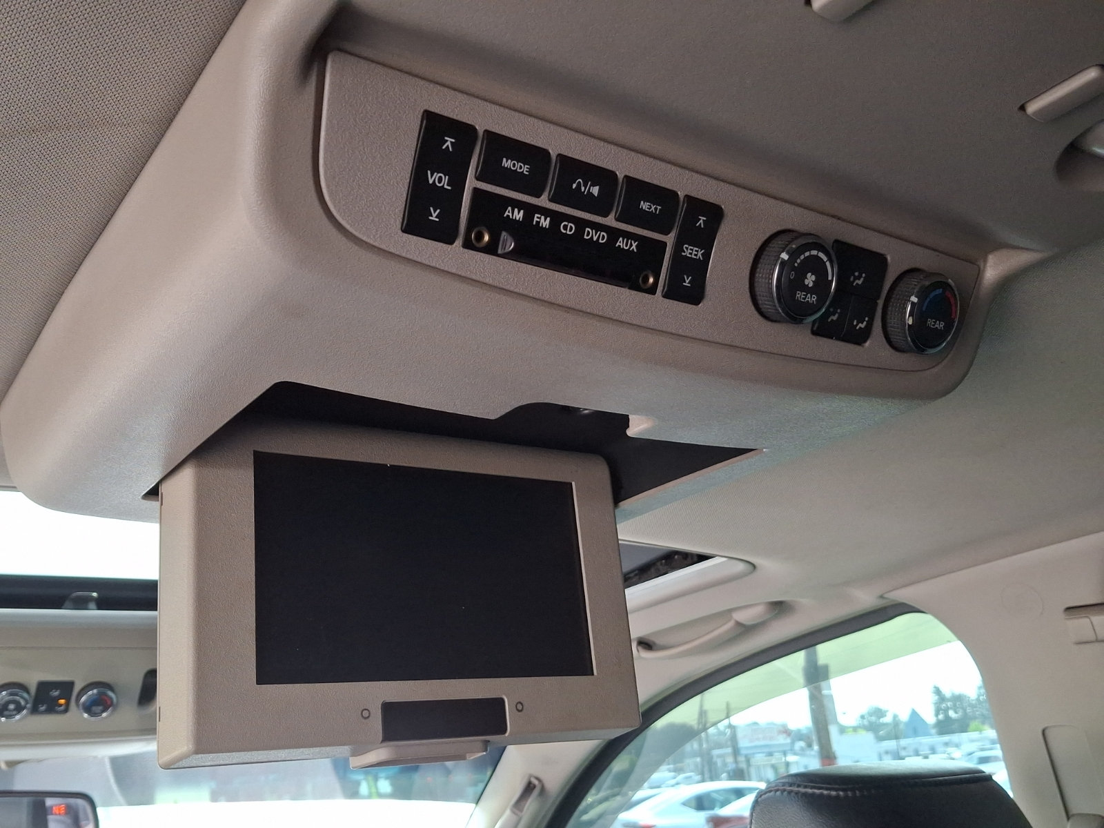 Used 2008 INFINITI QX56 4WD image 28