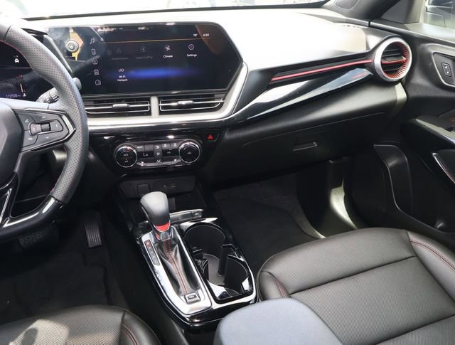 Used 2024 Chevrolet Trax RS w/ Driver Confidence Package image 13
