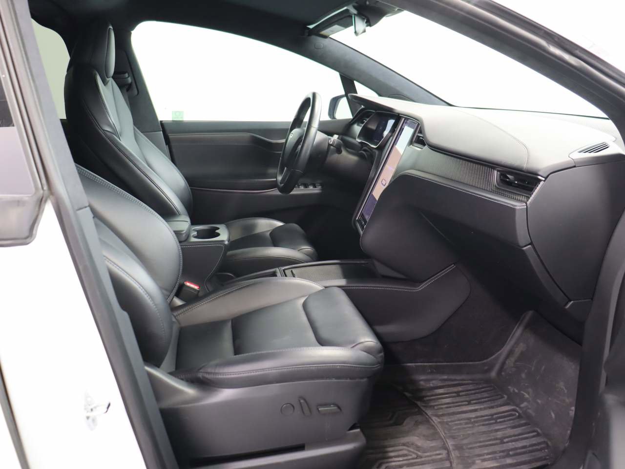 Used 2020 Tesla Model X Performance image 21