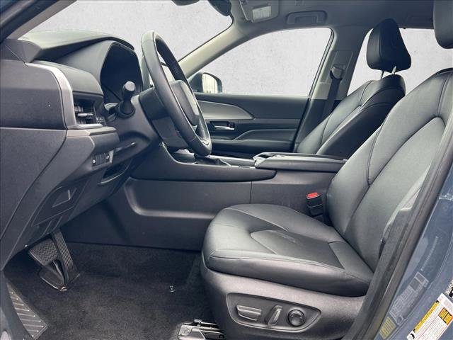 Certified 2025 Toyota Grand Highlander FWD image 10