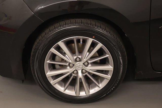 Used 2014 Toyota Corolla LE FWD image 8