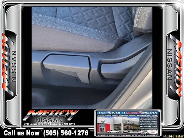 Used 2025 Nissan Kicks SV image 7