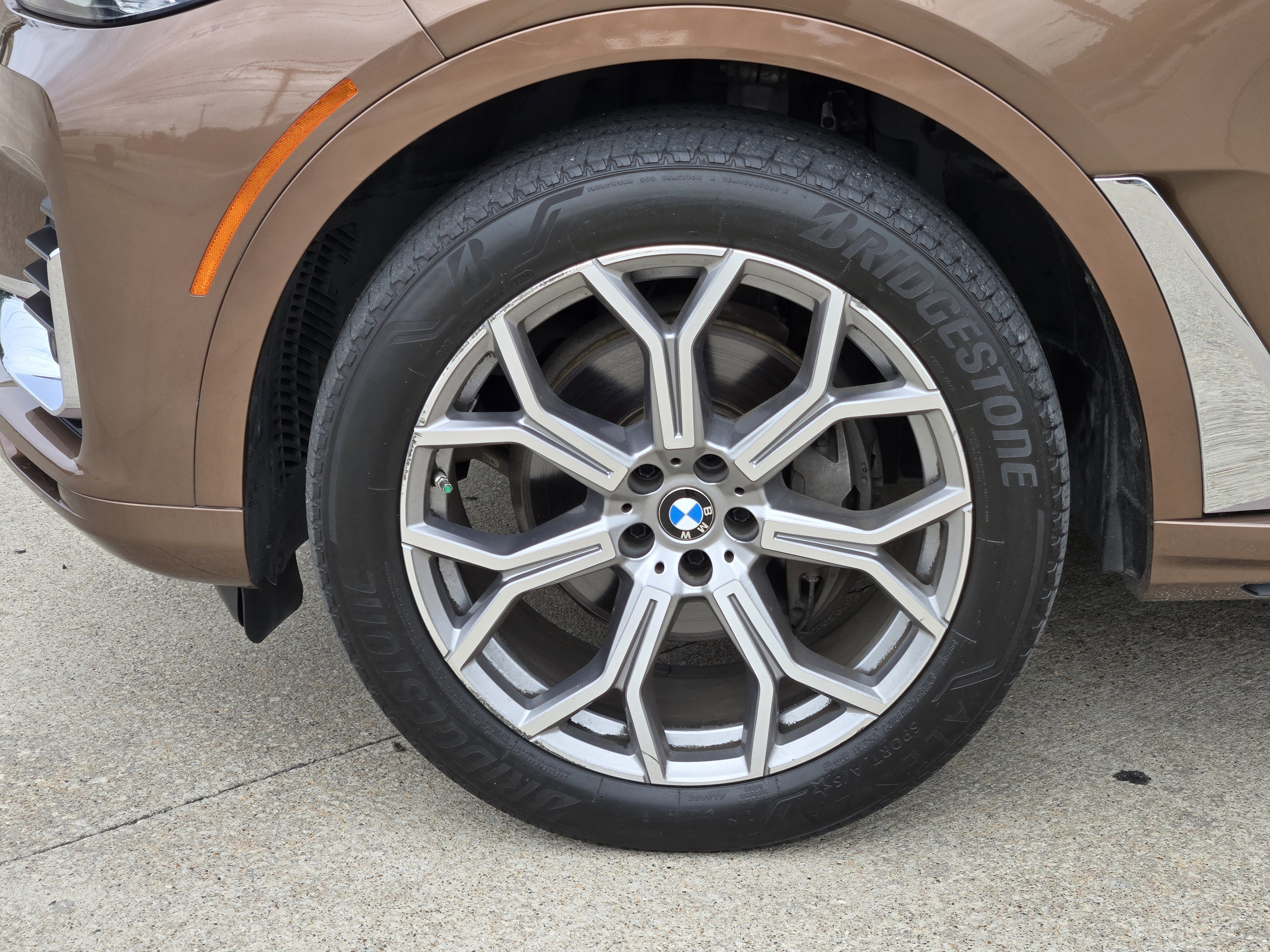 Used 2020 BMW X7 xDrive40i AWD/4WD image 16
