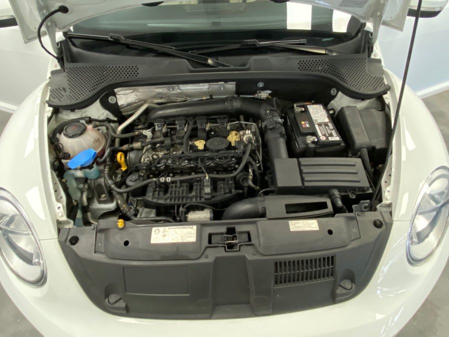 Used 2018 Volkswagen Beetle 2.0T Coast FWD image 48