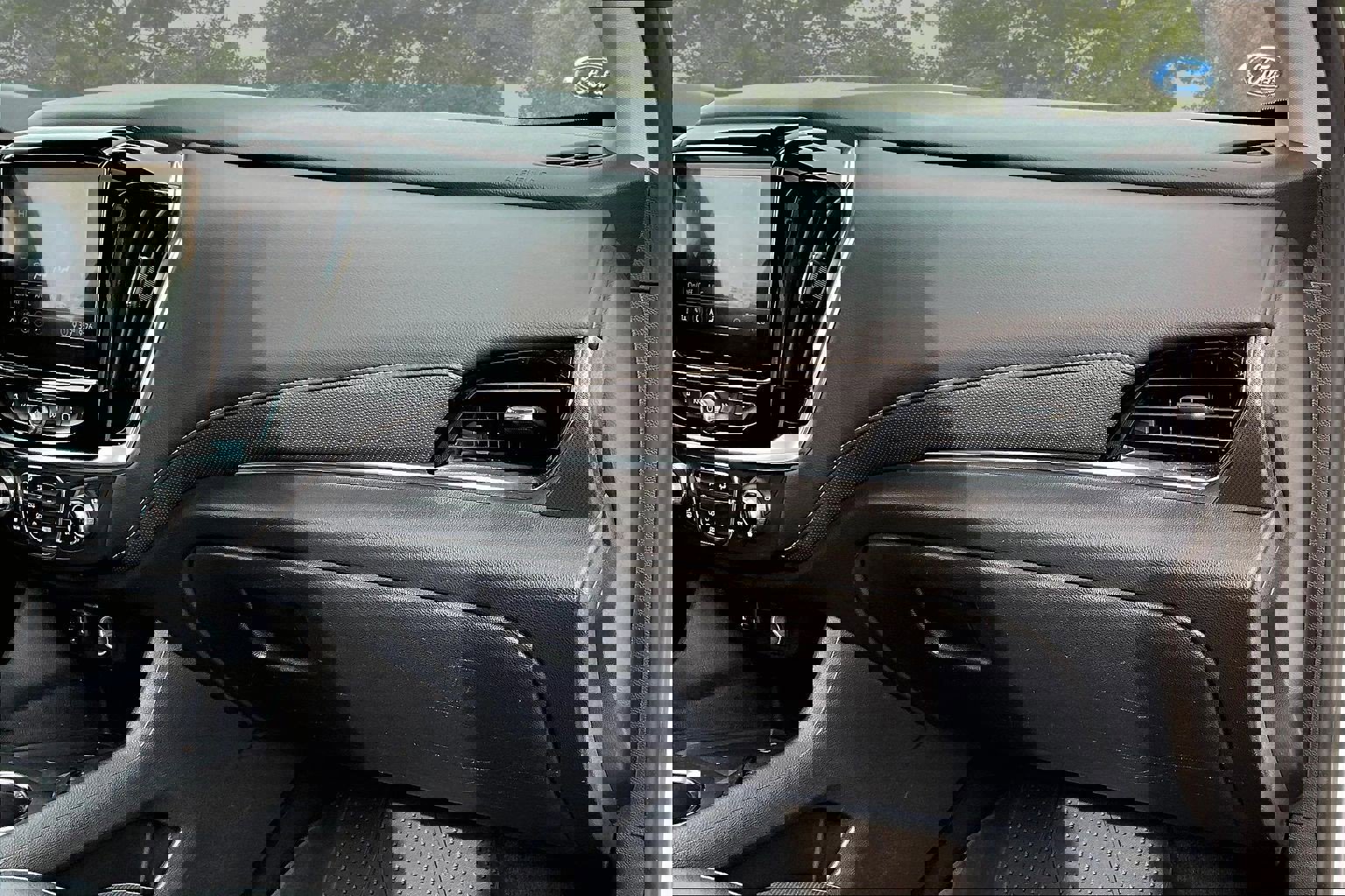 Used 2021 Chevrolet Traverse Premier w/ Redline Edition image 27