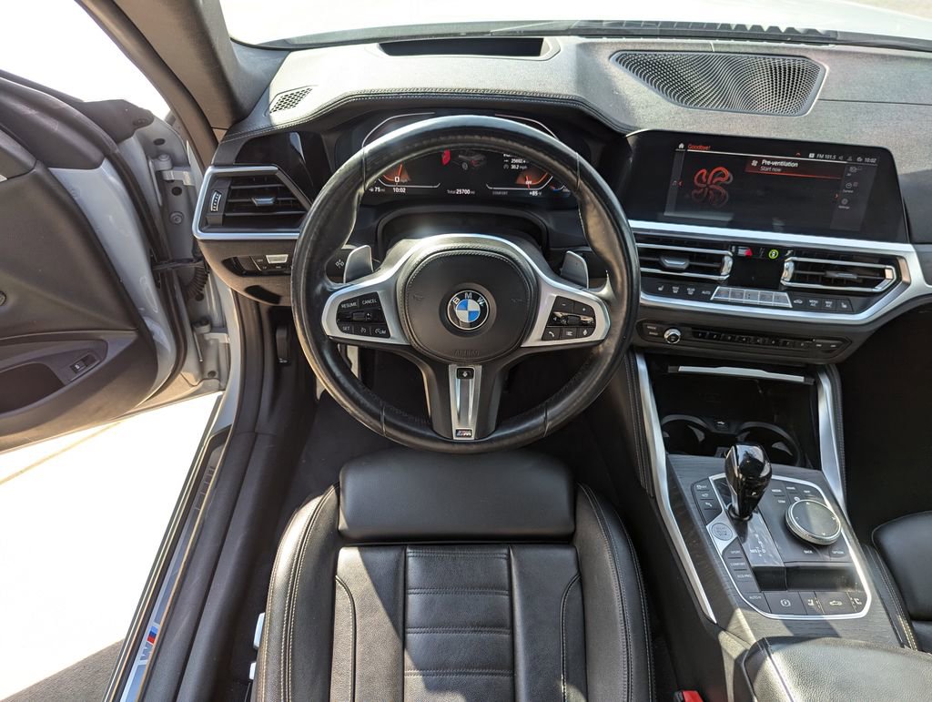 Used 2022 BMW M440i Convertible w/ Premium Package image 32
