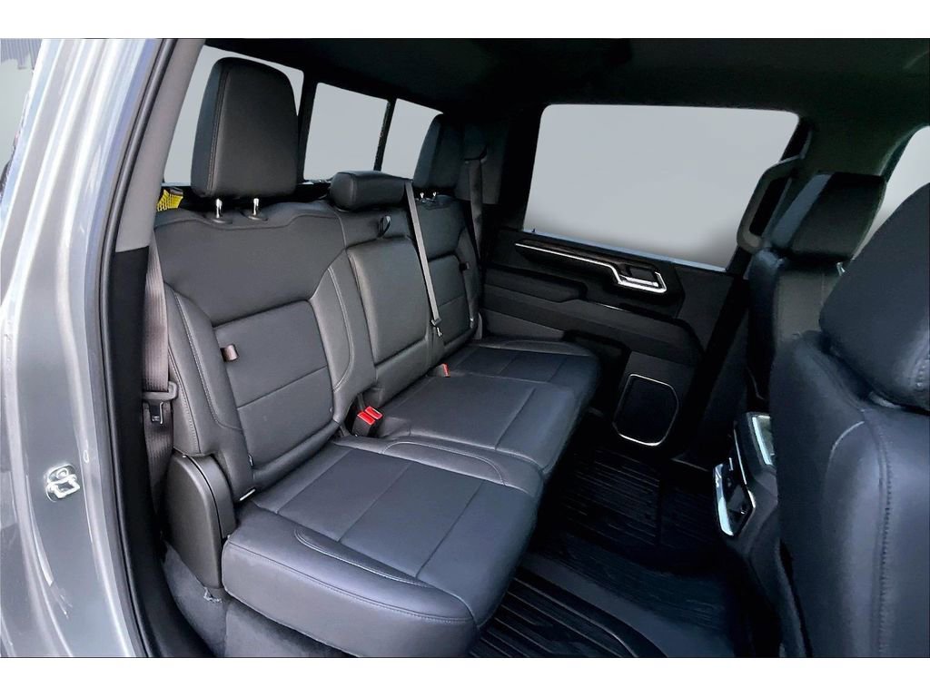New 2025 GMC Sierra 3500 SLT w/ SLT Premium Package image 10
