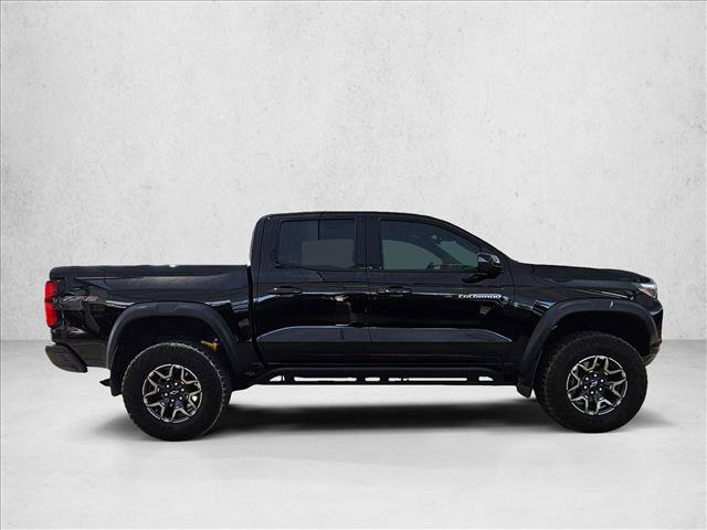 Used 2024 Chevrolet Colorado ZR2 w/ Technology Package AWD/4WD image 4