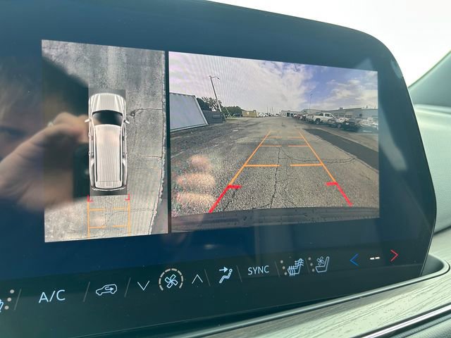 New 2026 Chevrolet Suburban Premier image 31