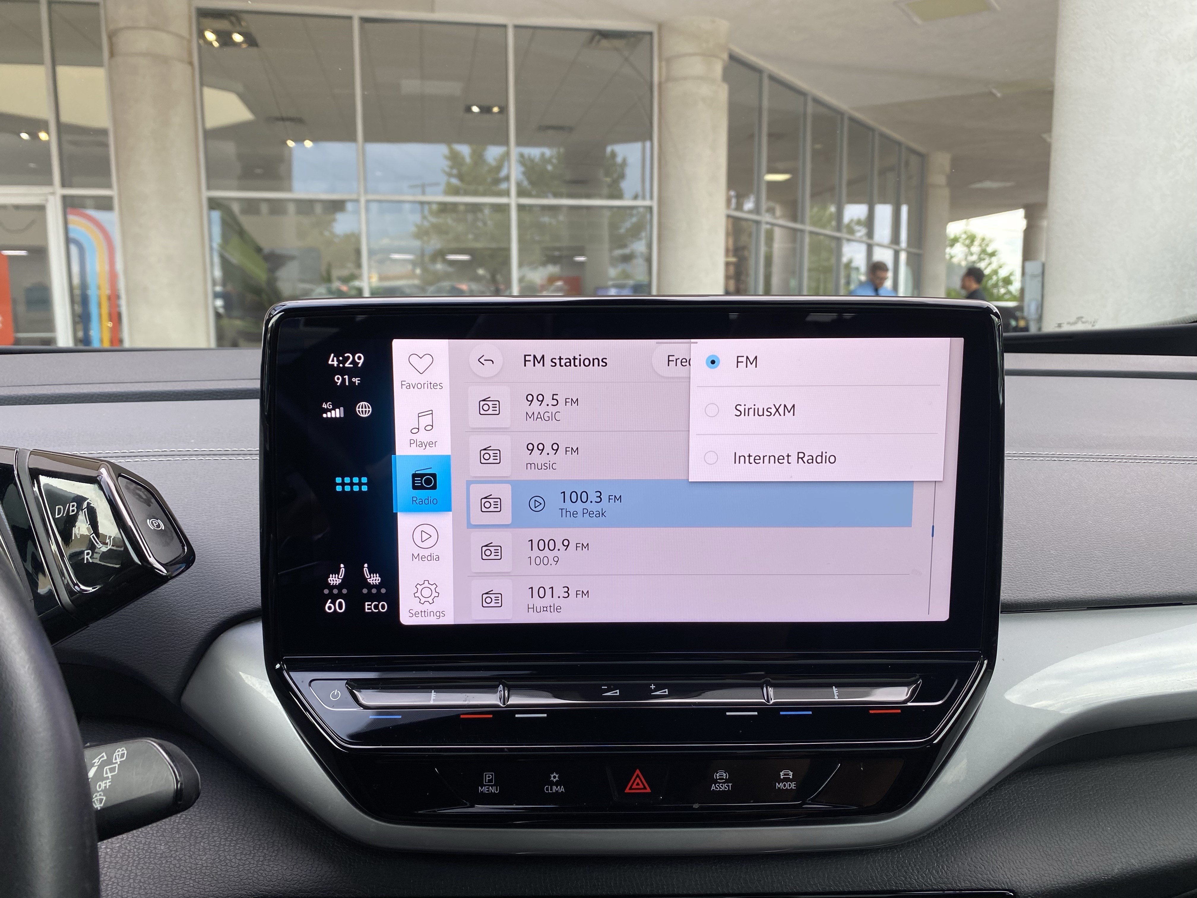 Certified 2023 Volkswagen ID.4 Pro S AWD/4WD image 33
