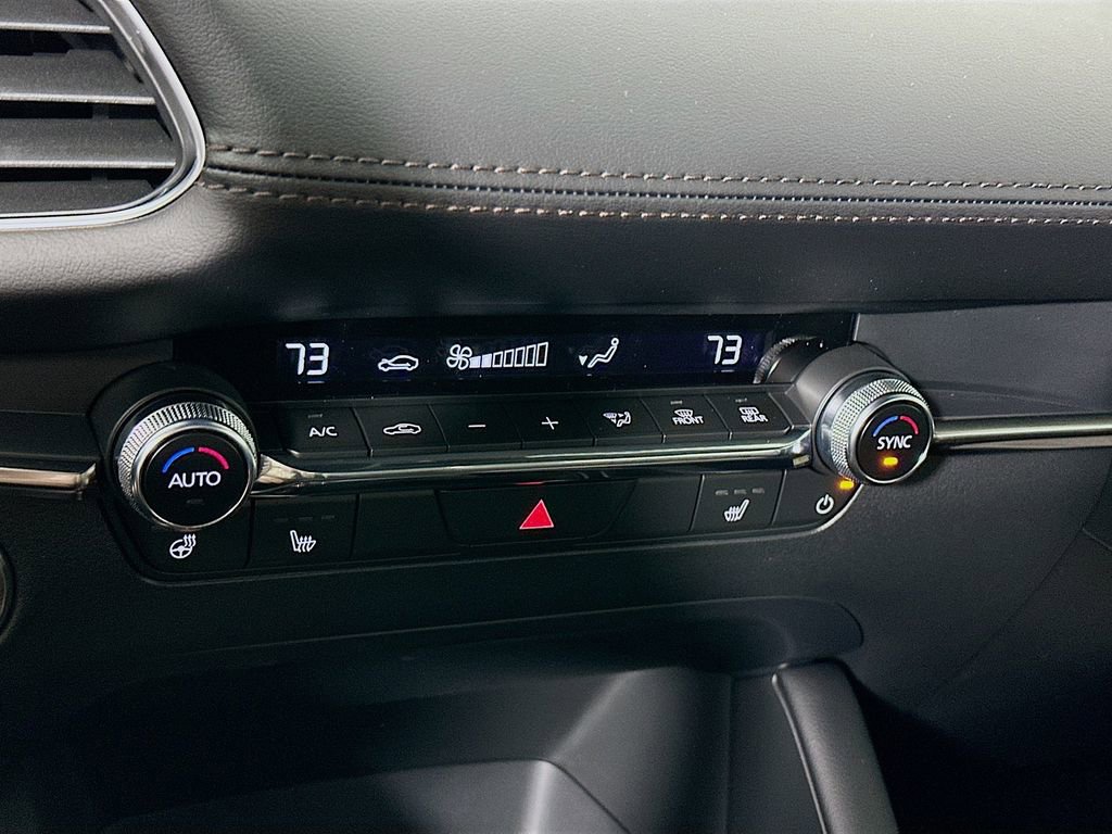New 2026 MAZDA MAZDA3 Hatchback w/Premium Plus Pkg image 21