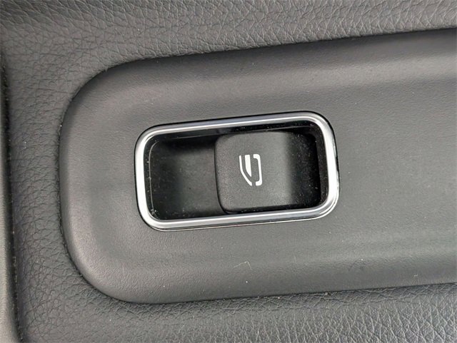 Used 2025 Mercedes-Benz CLA 250 4MATIC image 33