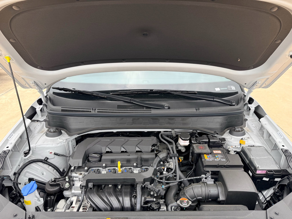 Used 2026 Hyundai Venue SE FWD image 29