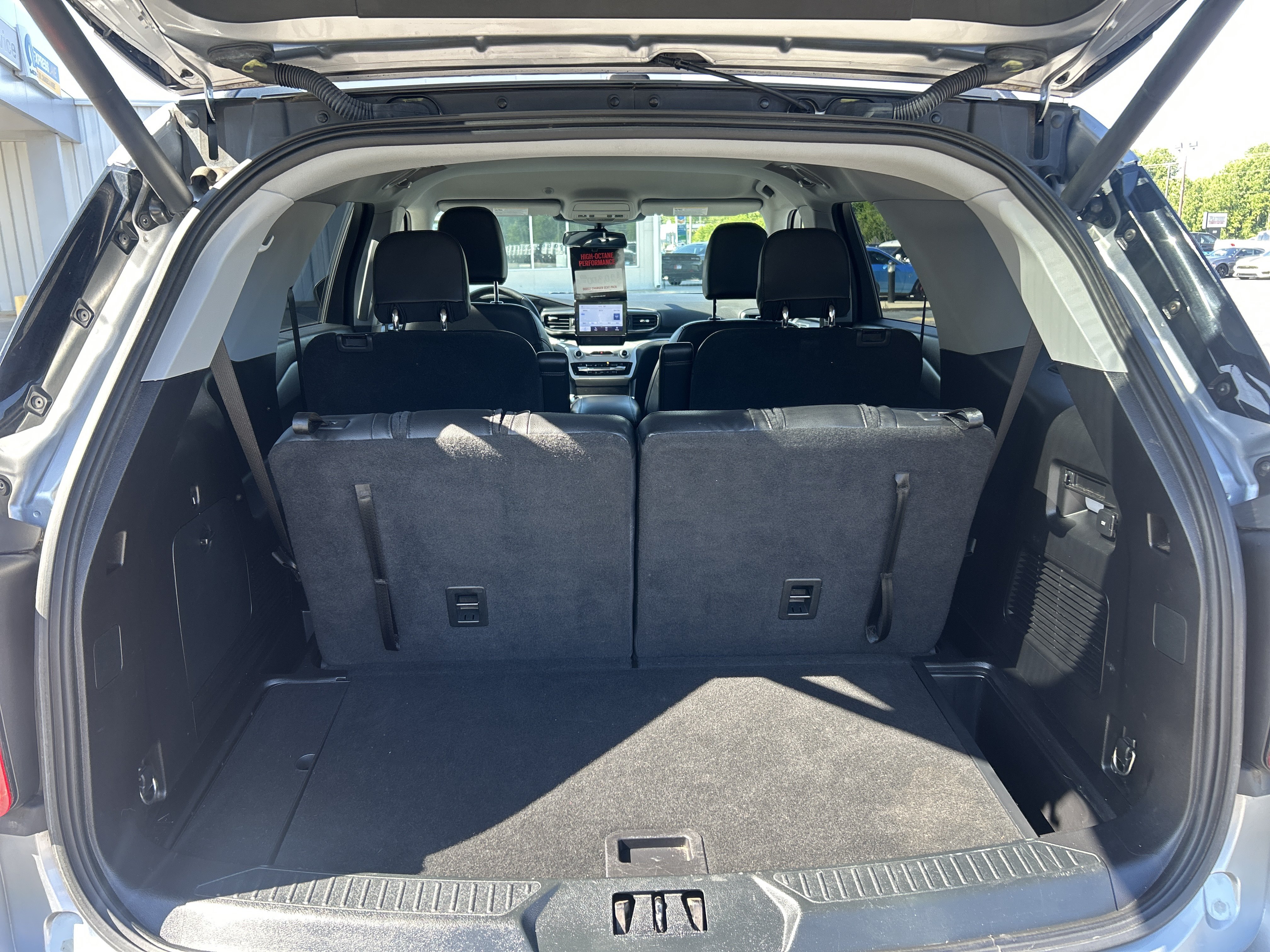 Used 2021 Ford Explorer XLT w/ Equipment Group 202A RWD image 49