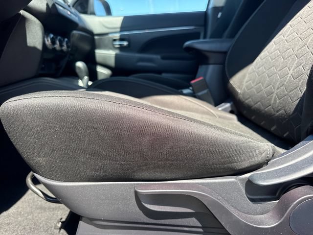 Used 2024 Mitsubishi Outlander Sport ES AWD/4WD image 12