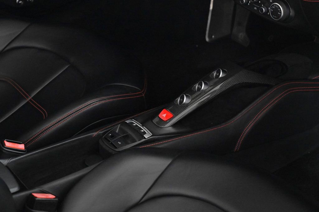 Used 2018 Ferrari 488 Spider image 19