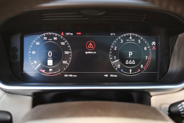 Used 2020 Land Rover Range Rover Sport SE image 32