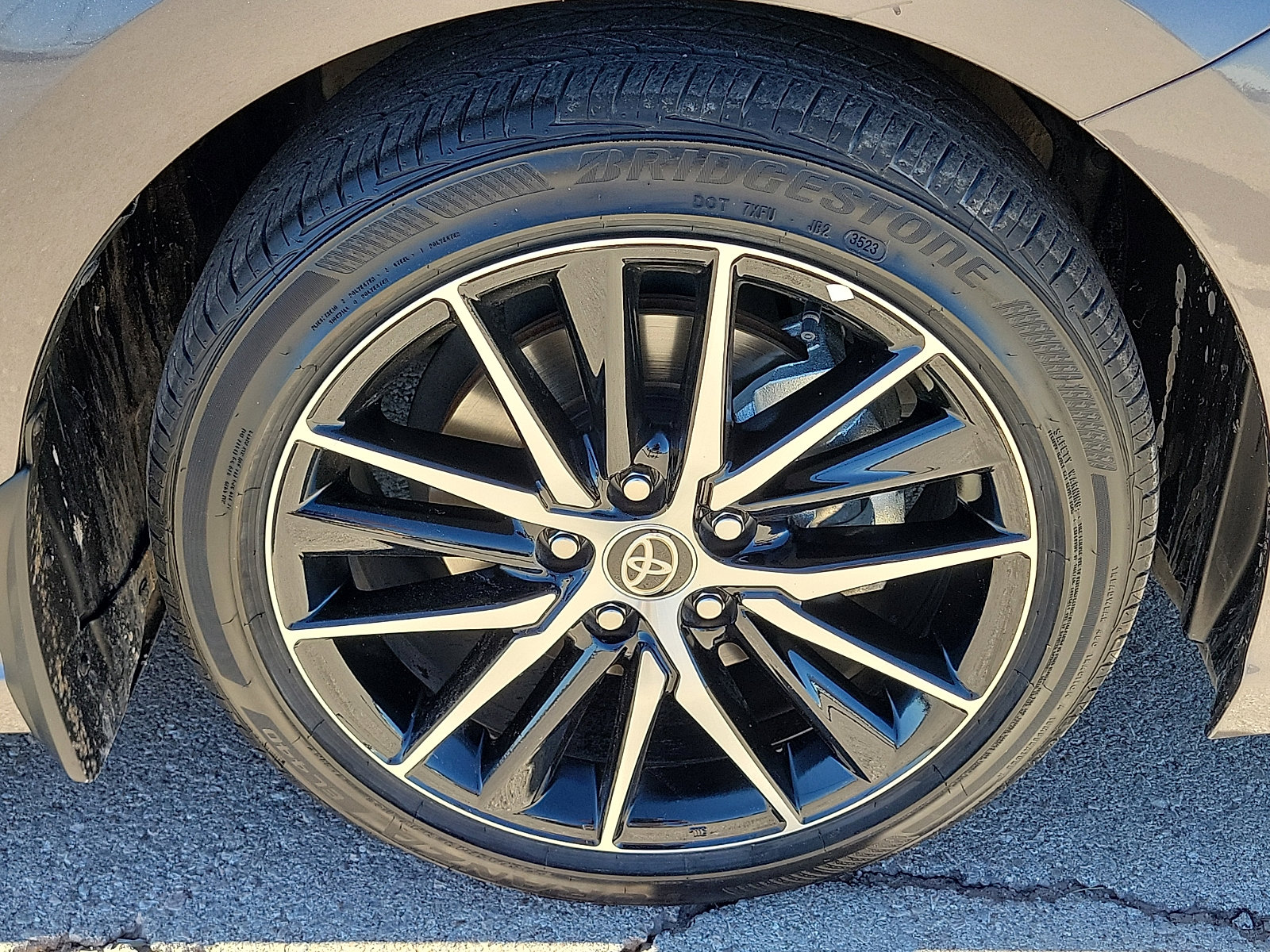 Used 2024 Toyota Camry SE w/ Audio Upgrade Package image 7