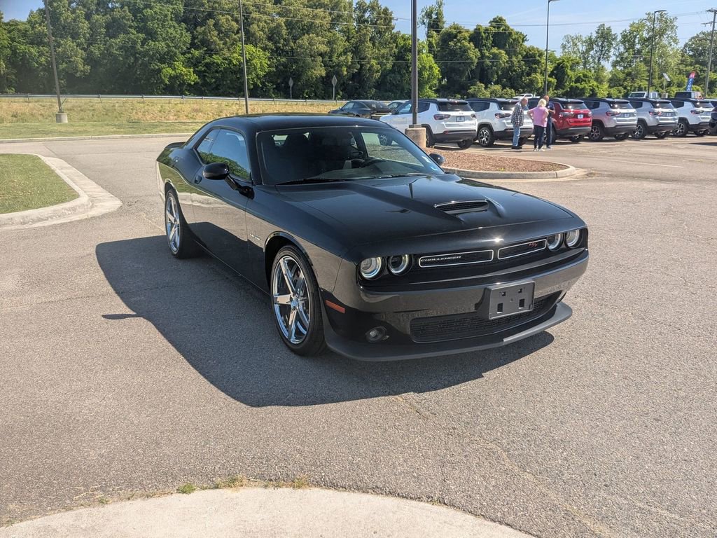 Used 2022 Dodge Challenger R/T RWD image 7