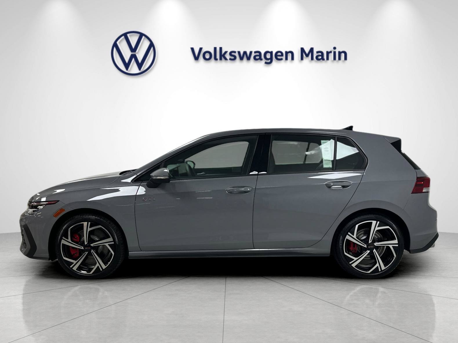 New 2026 Volkswagen Golf SE FWD image 2