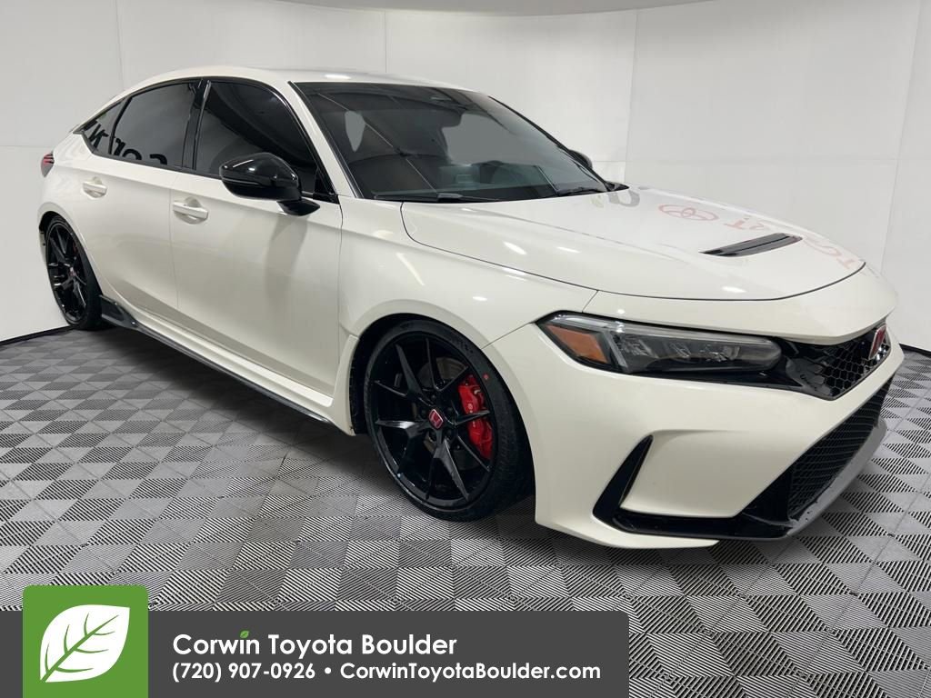 Used 2025 Honda Civic Type R image 1