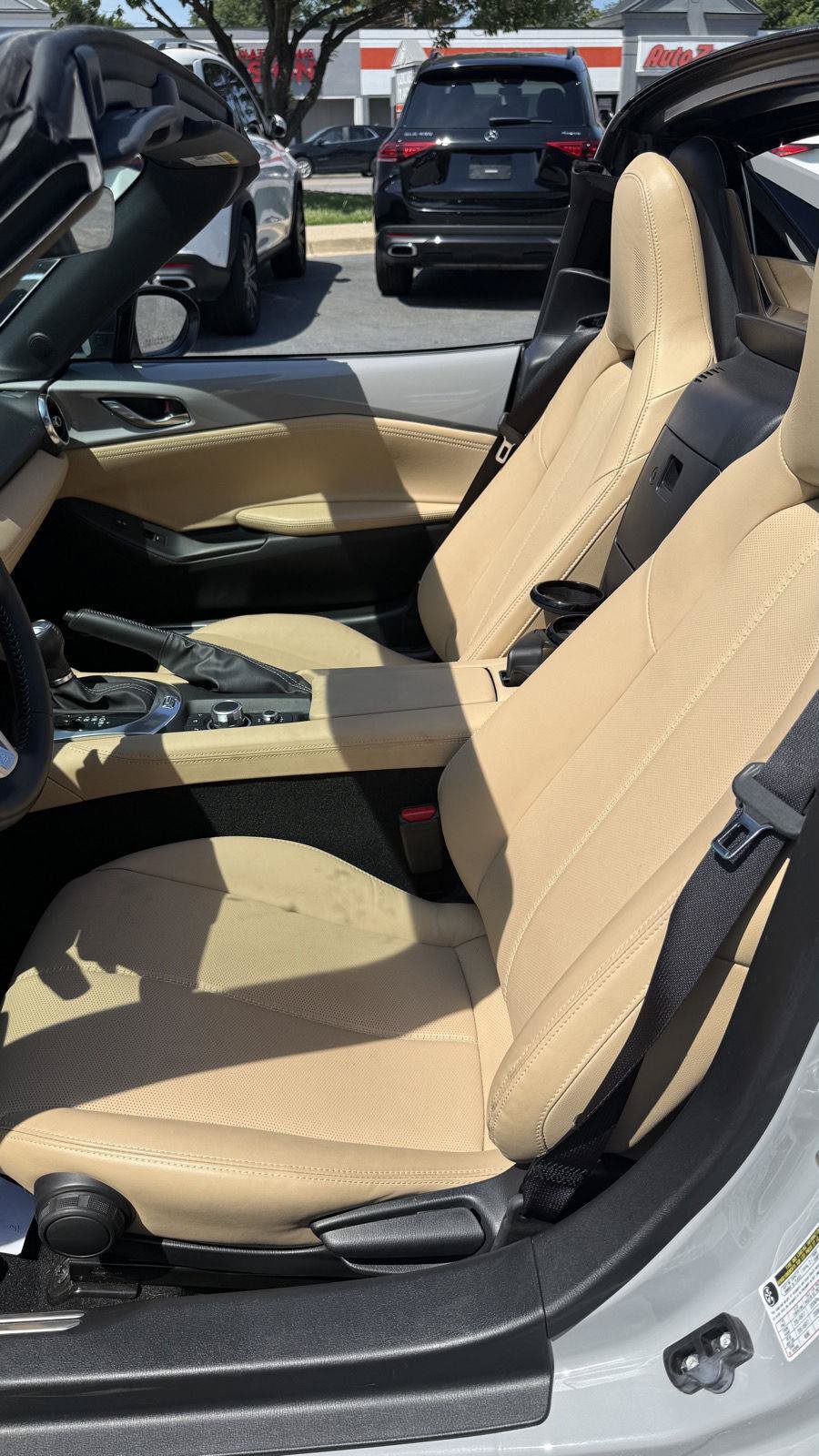 Used 2025 MAZDA MX-5 Miata RF Grand Touring RWD image 33