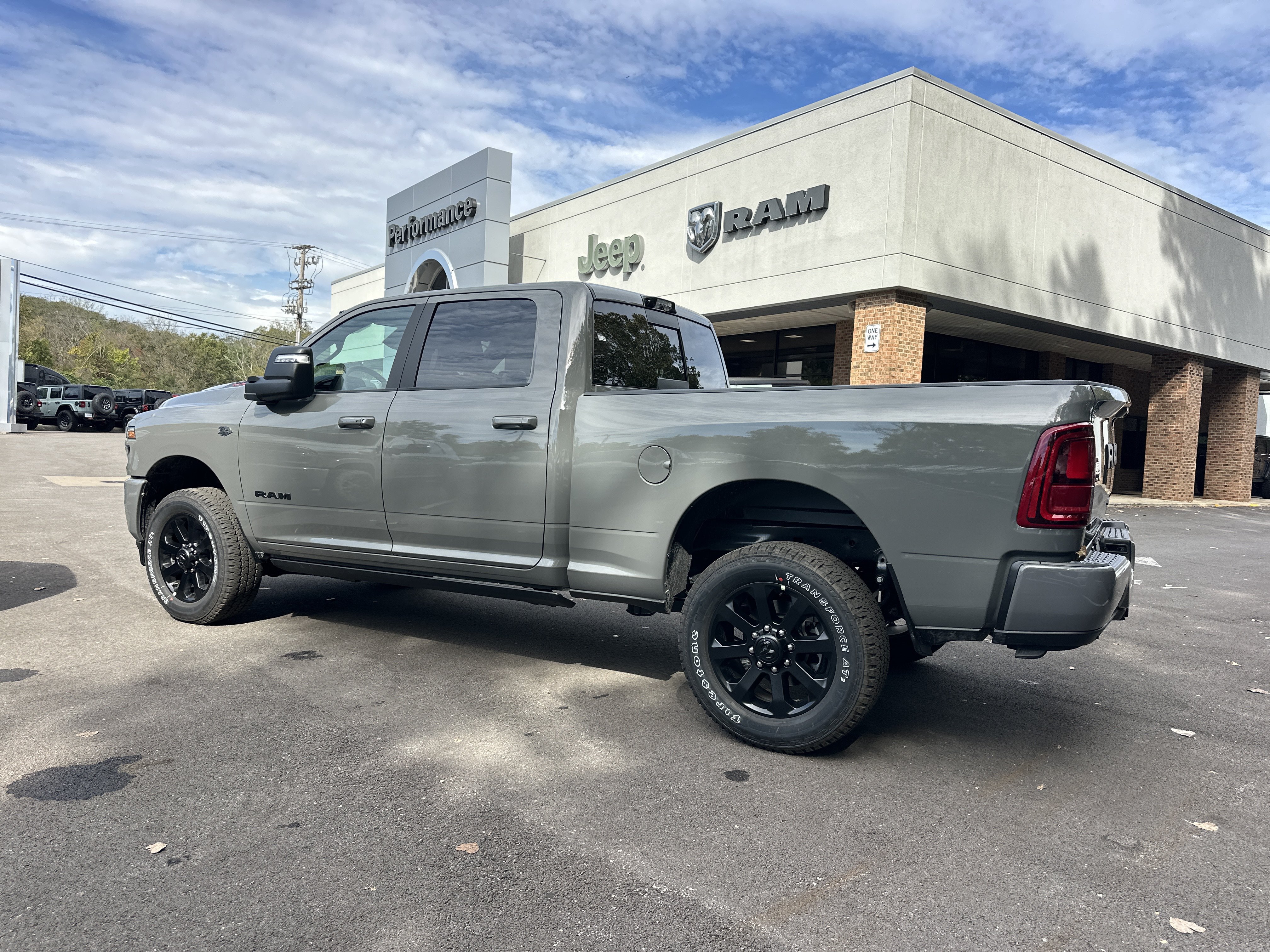 New 2027 RAM 2500 Laramie AWD/4WD image 28