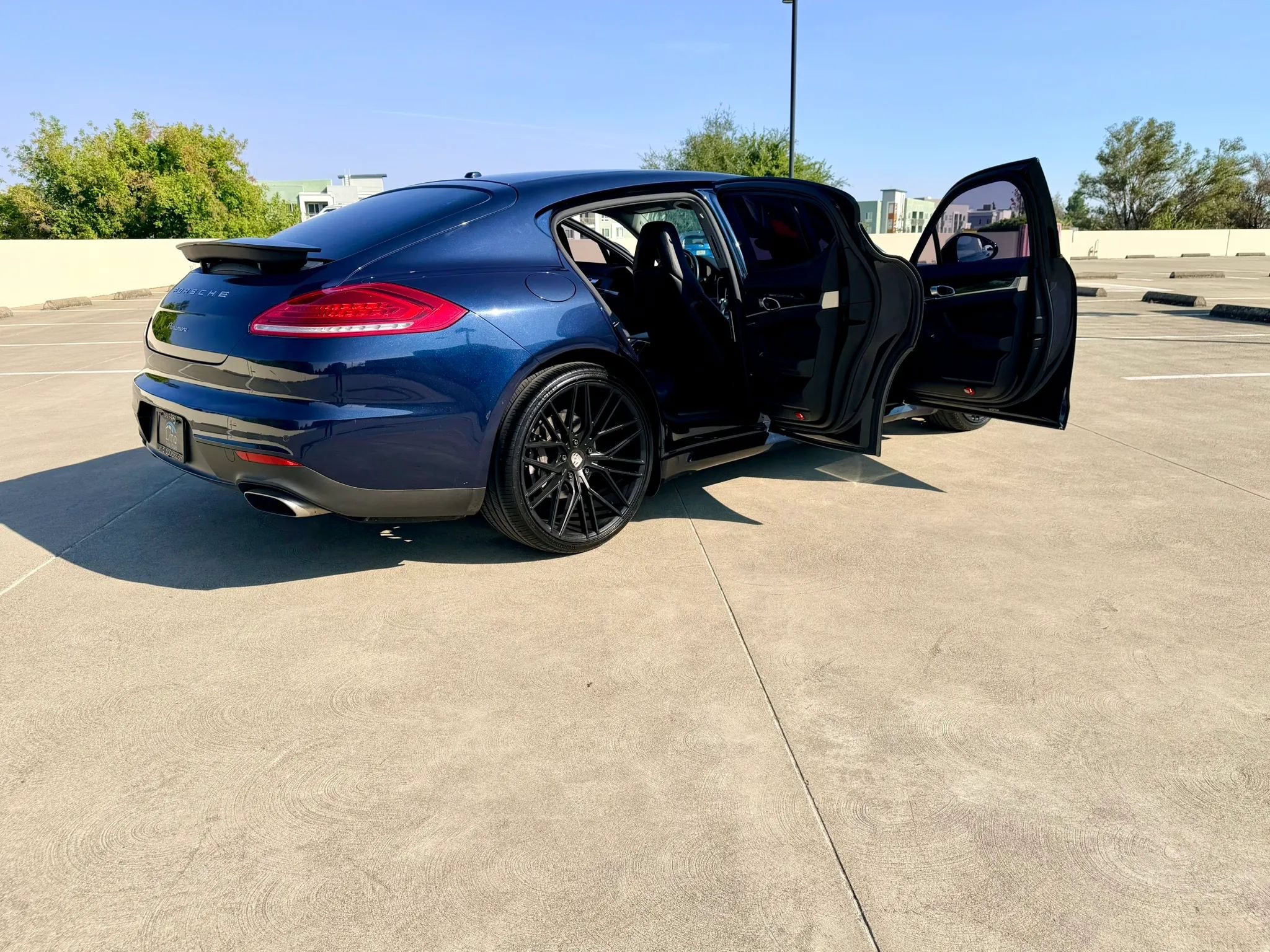 Used 2016 Porsche Panamera Edition RWD image 52