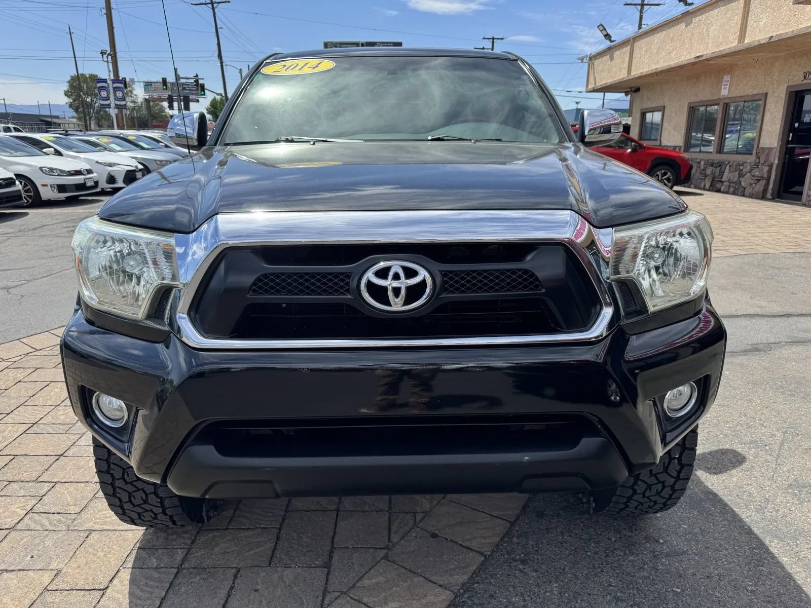 Used 2014 Toyota Tacoma 4x4 Double Cab w/ Limited Package image 7