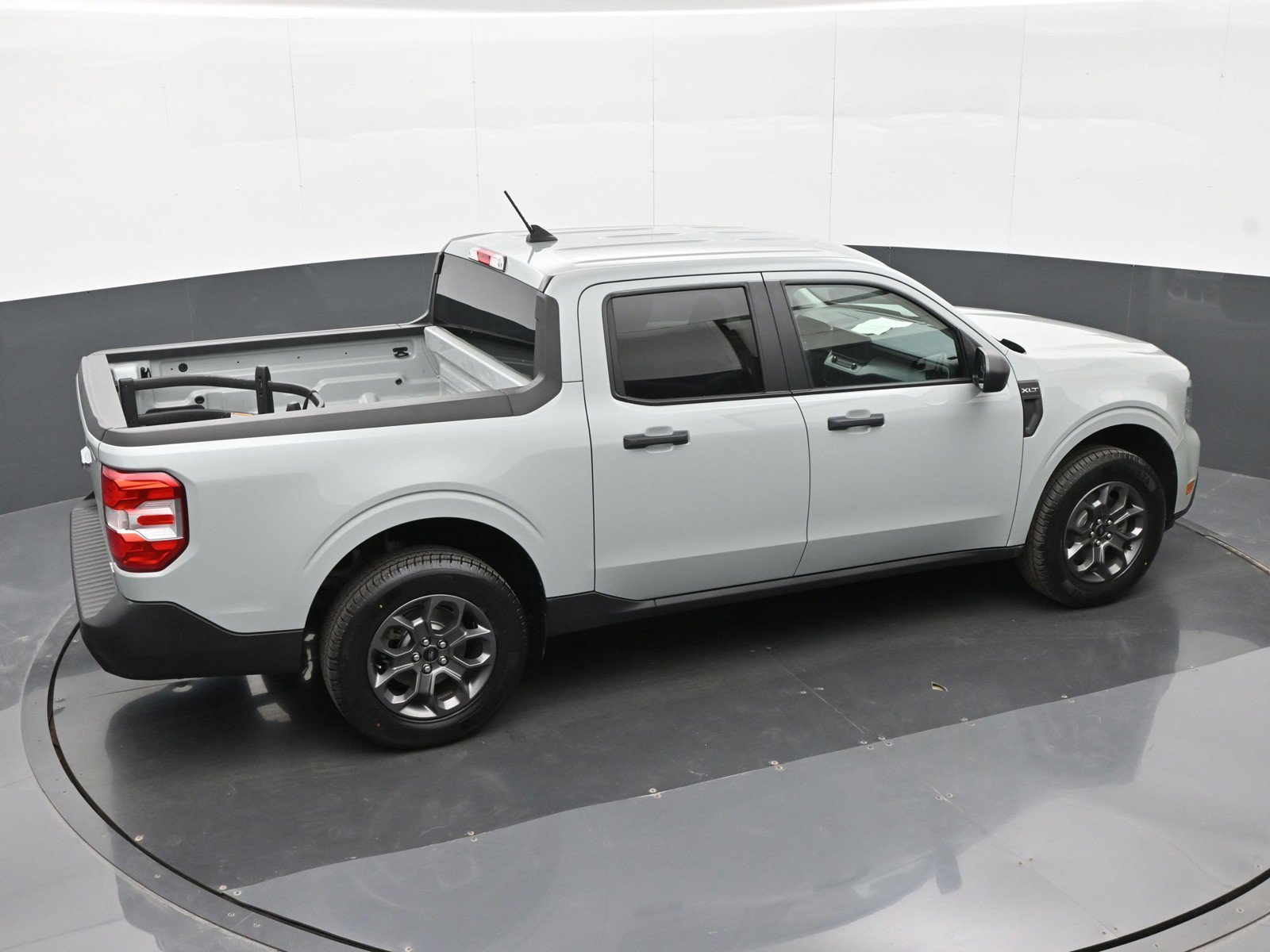 Used 2024 Ford Maverick XLT w/ Equipment Group 300A Standard AWD/4WD image 31