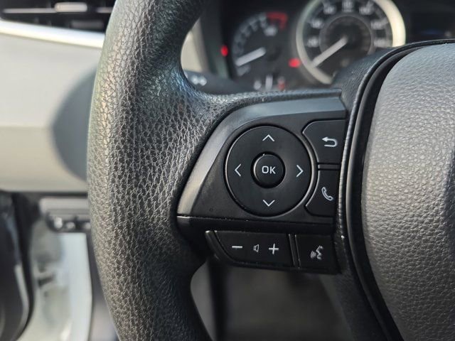 Used 2021 Toyota Corolla LE image 16