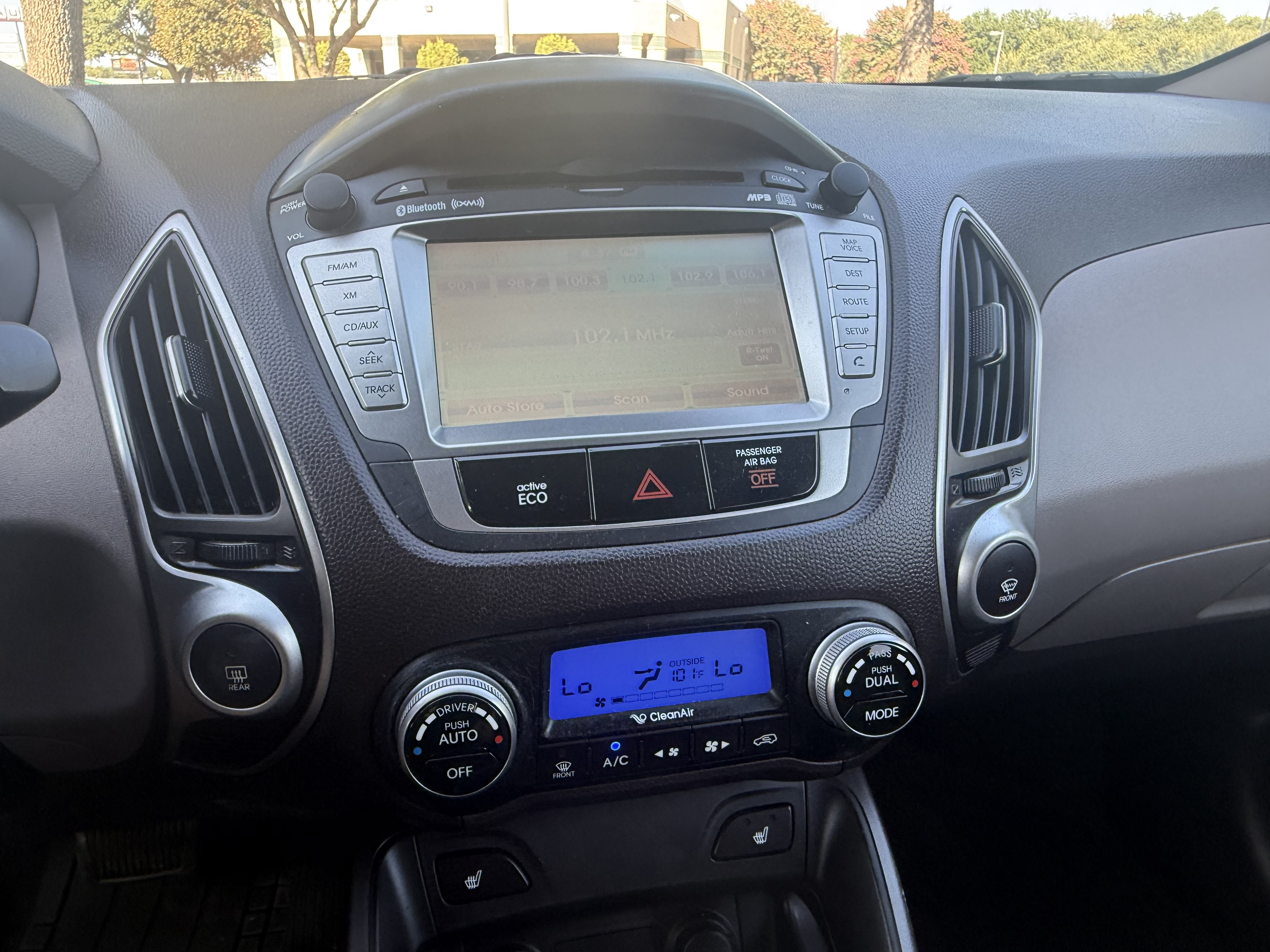 Used 2012 Hyundai Tucson Limited w/ Premium Pkg FWD image 13