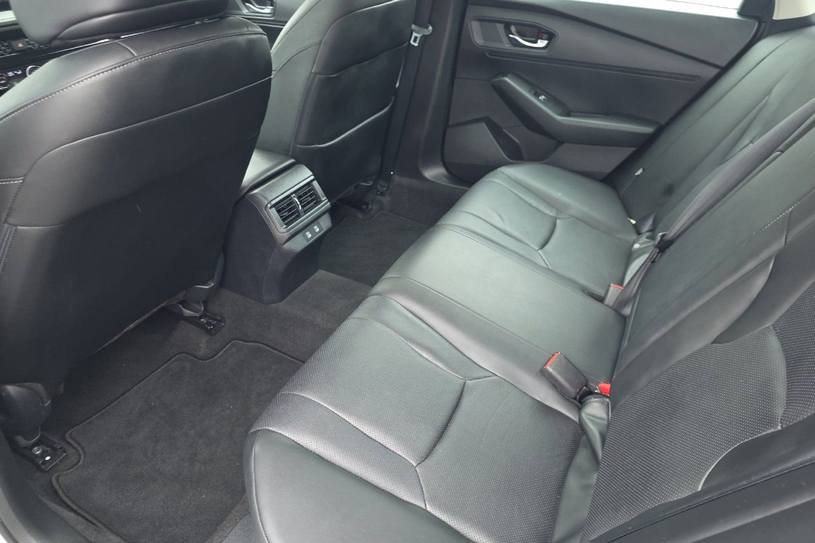 Used 2023 Honda Accord EX-L image 13