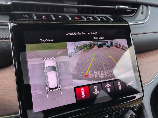 Used 2025 Jeep Grand Cherokee Summit AWD/4WD image 19