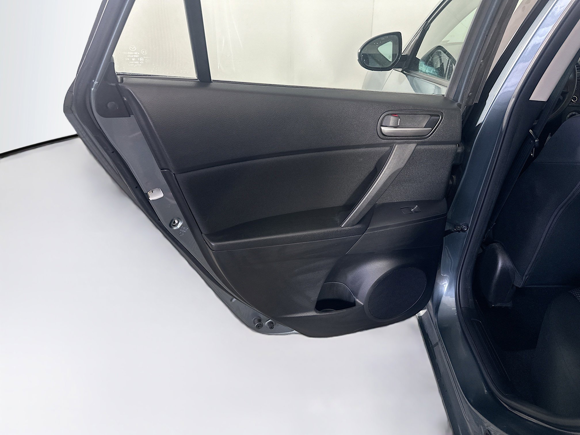 Used 2012 MAZDA MAZDA3 i Touring image 21