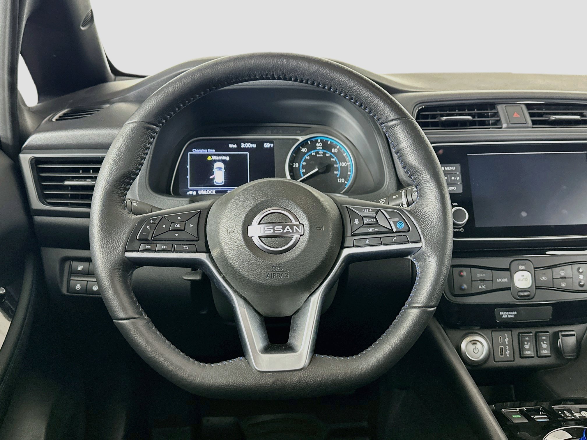 Used 2023 Nissan Leaf SV Plus FWD image 18