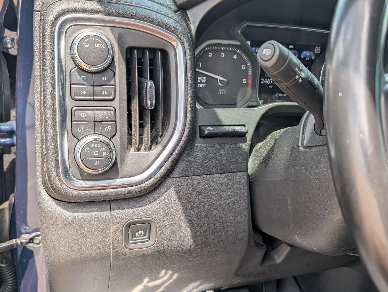 Used 2020 GMC Sierra 1500 AT4 w/ AT4 Premium Package AWD/4WD image 19