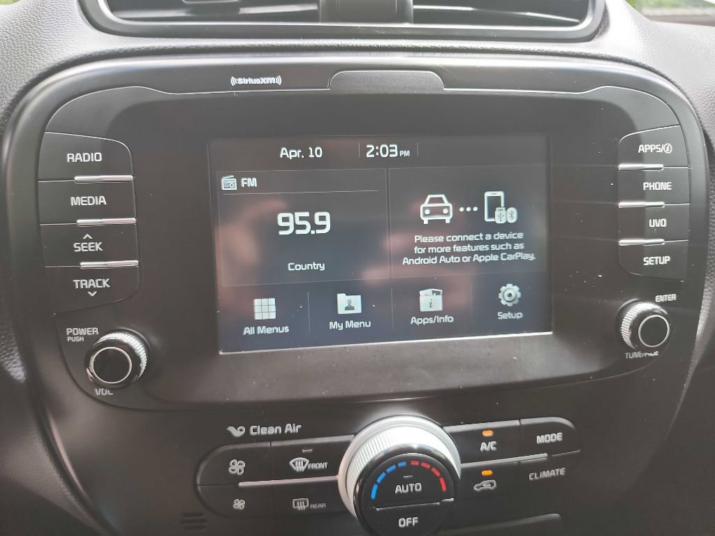 Used 2019 Kia Soul + image 21