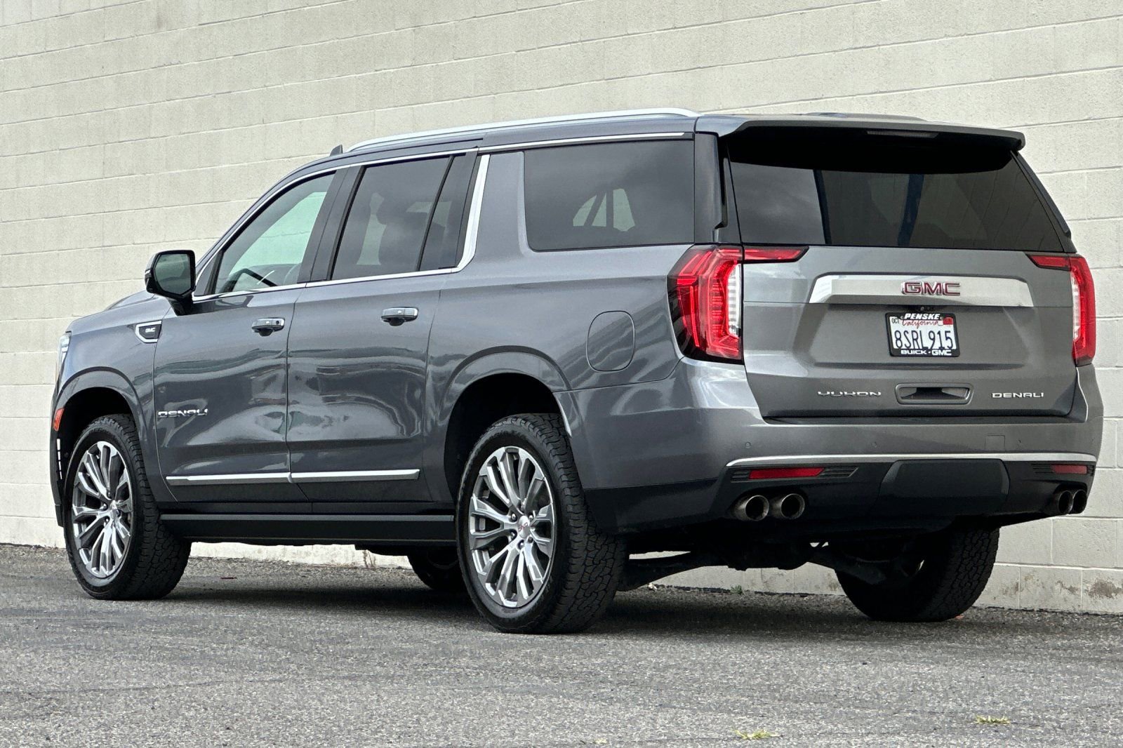Certified 2021 GMC Yukon XL Denali w/ Denali Premium Package AWD/4WD image 6