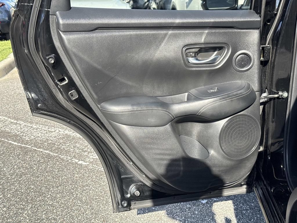 Used 2025 Honda HR-V EX-L image 12